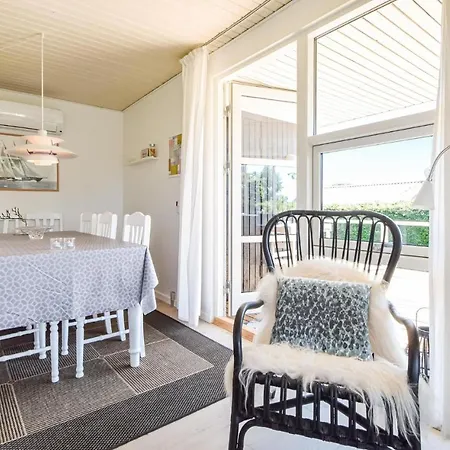 Beautiful In W/ Wifi And 3 Bedrooms