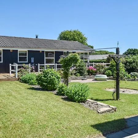 Holiday home Beautiful In W/ Wifi And 3 Bedrooms *